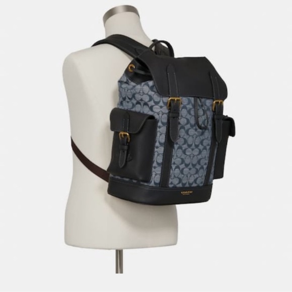 Authentic Coach Hudson Backpack in Signature Chambray - Brass/denim. - Picture 2 of 8
